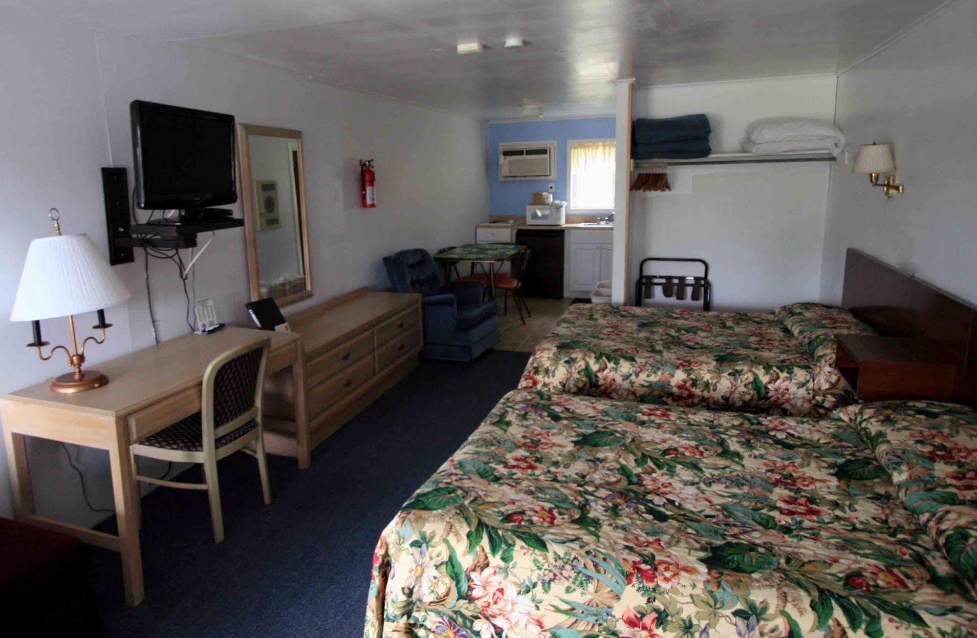 Cabin City Motel Cape May Esterno foto
